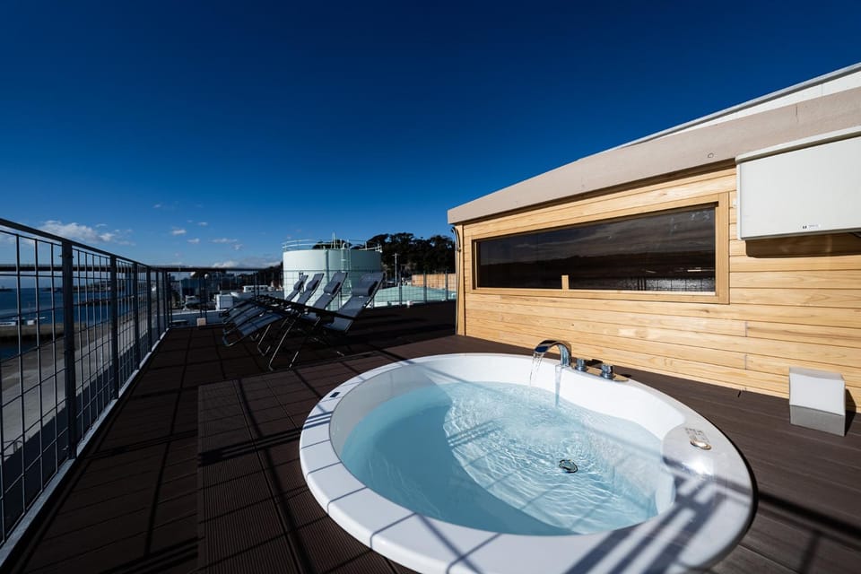 Day, Hot Tub, Sauna, Balcony/Terrace, Bath