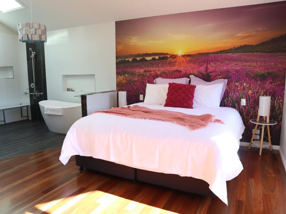 Bathroom, Bedroom