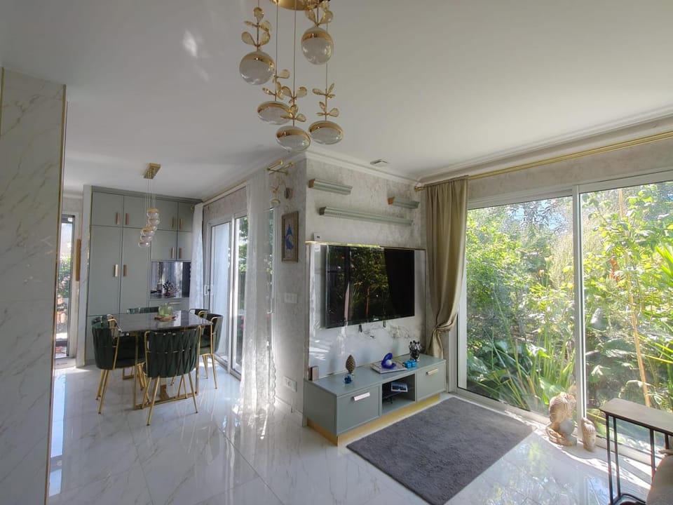 Property building, Communal lounge/ TV room, TV and multimedia, Living room
