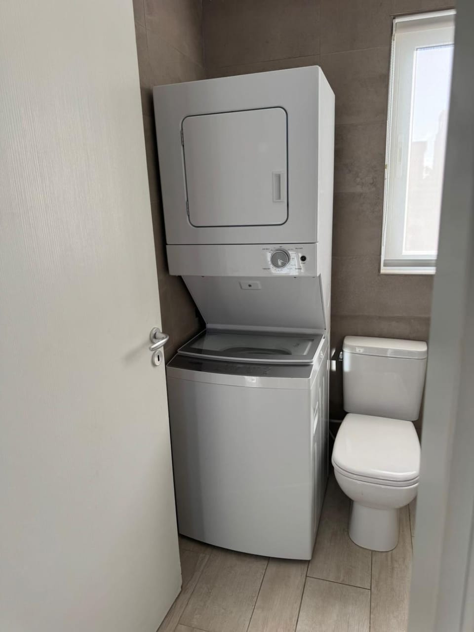 Toilet, Bathroom, washing machine, dryer