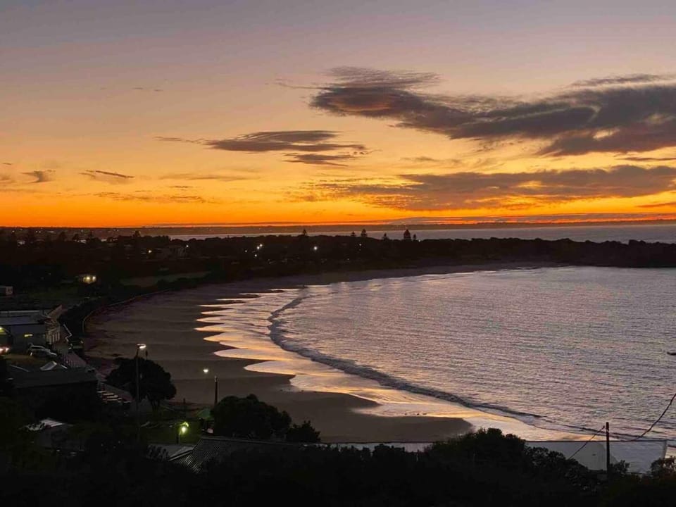 Tea Tree Cottage - Heart of Port Elliot House in Port Elliot