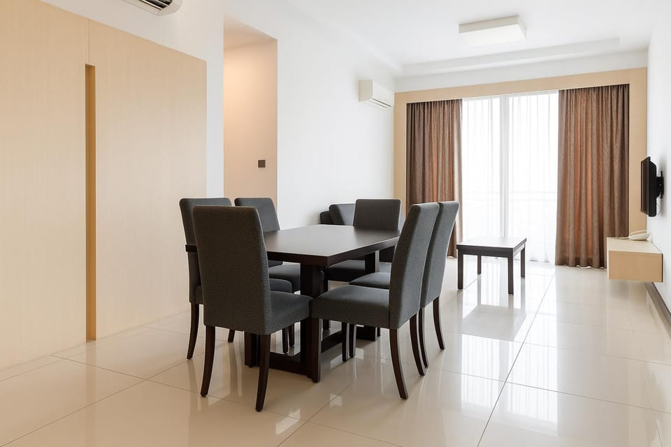Living room, Seating area, Dining area