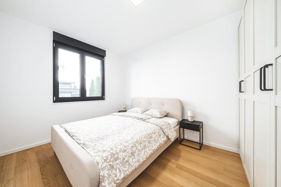 Bed, View (from property/room), Photo of the whole room, Bedroom, internet, wardrobe