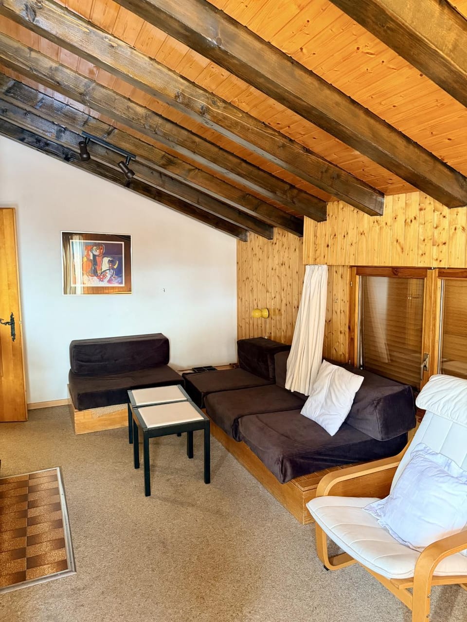 Communal lounge/ TV room, Living room