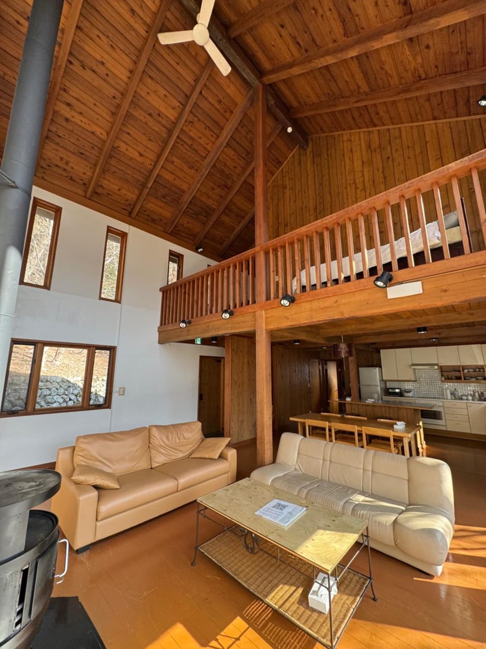 Cabin A MtFuji view, BBQ, lake Saiko 3mins, hammock, wood deck Cabin in Shizuoka Prefecture