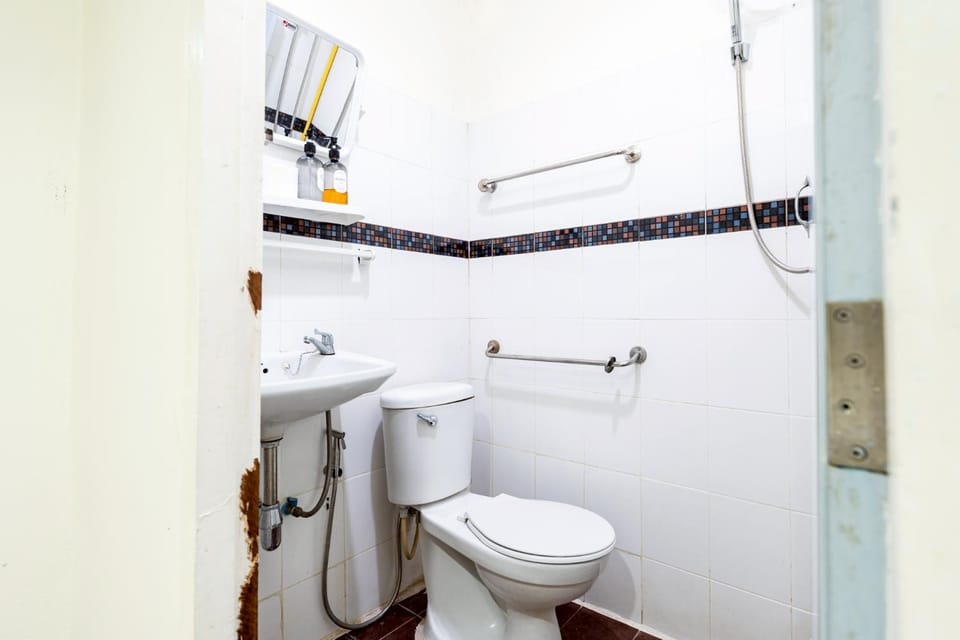Shower, Toilet, Bathroom, bidet