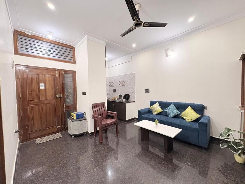 Kamadhenu Homestay, Comapact 2BHK OPP Mysore zoo, A House in Mysuru