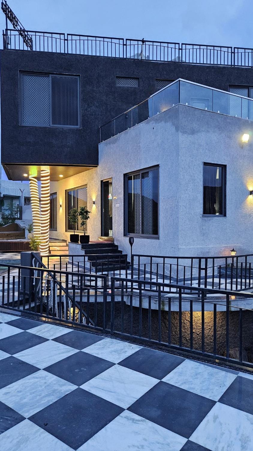 Raja Villa Entire 4BHKwith Pool Villa in Gujarat