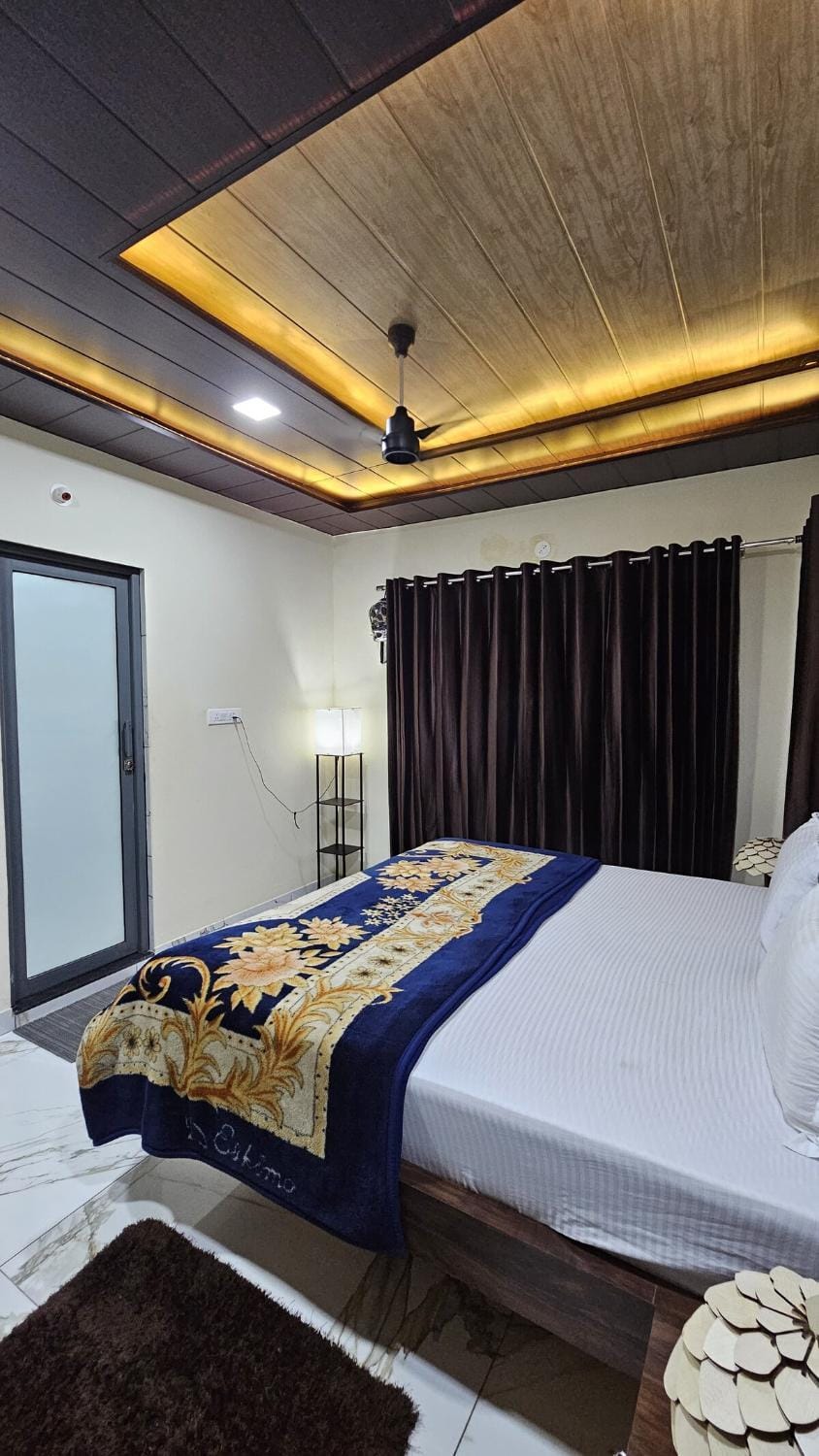Raja Villa Entire 4BHKwith Pool Villa in Gujarat
