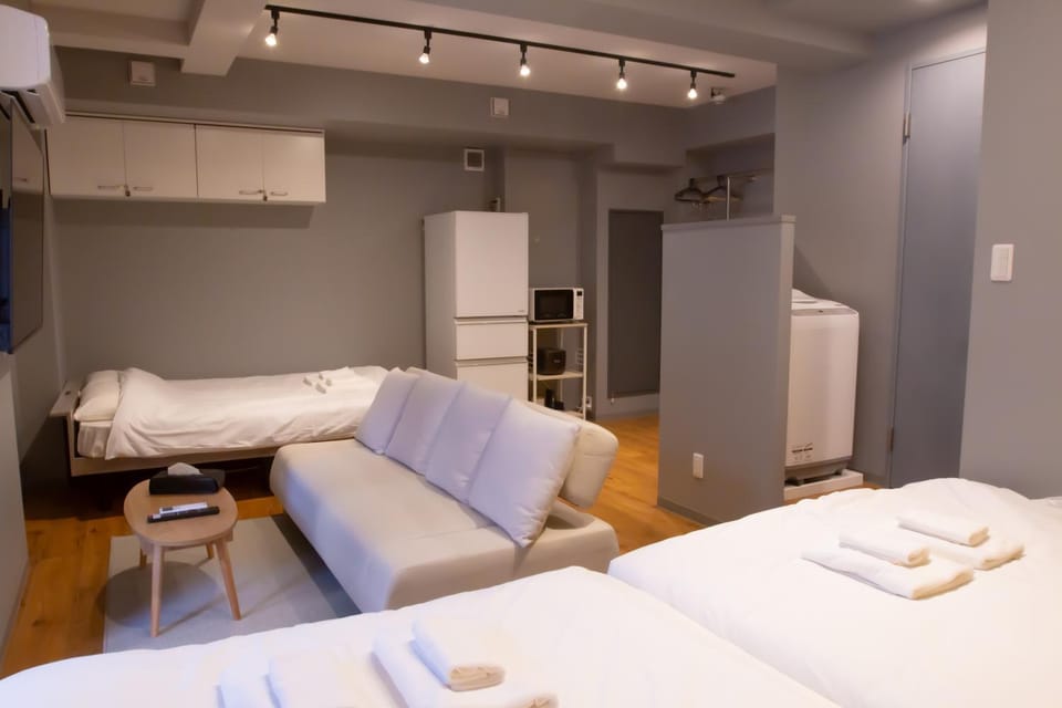 エコロ新宿第二ビル Apartment in Shinjuku