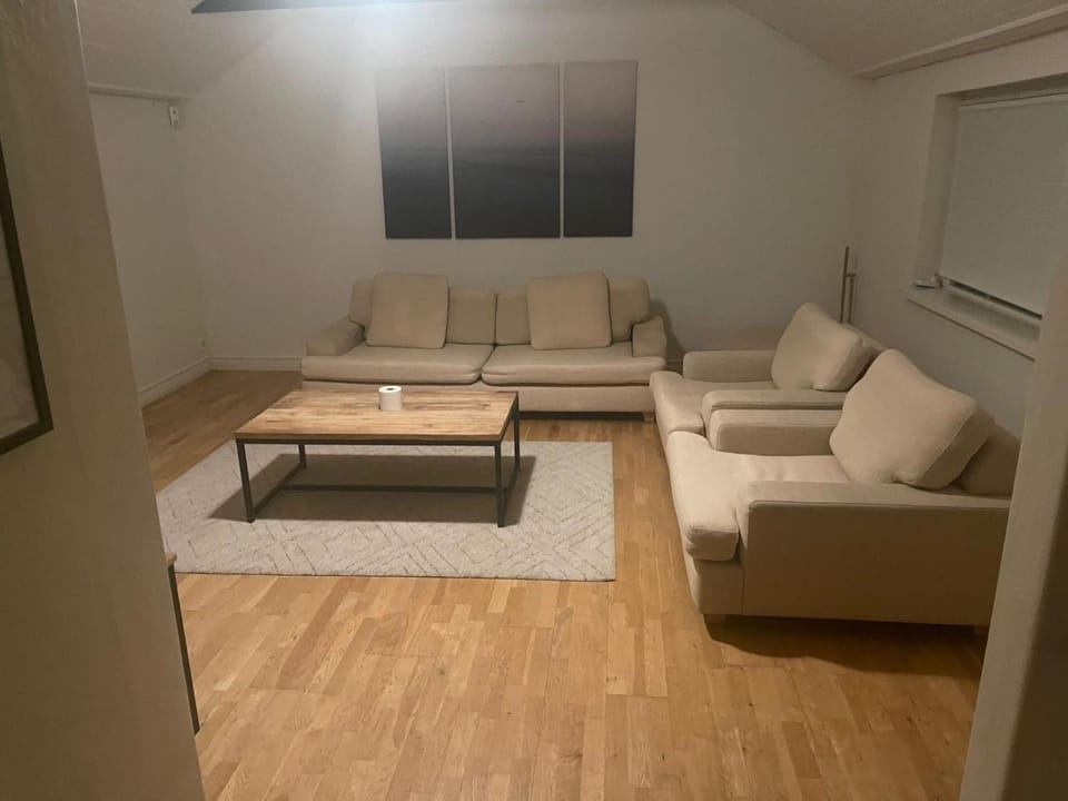 Villa in Center Sandviken for Rent Villa in Uppsala County, Sweden