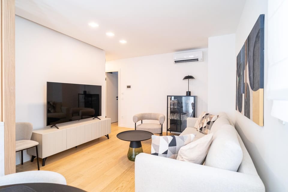 TV and multimedia, Seating area