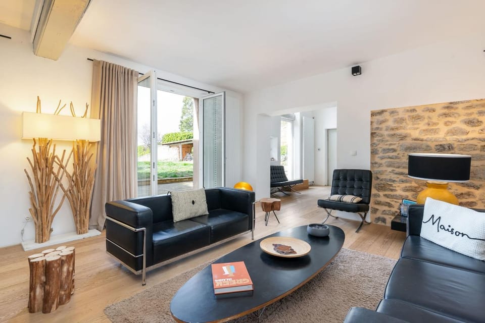 Le Cerf - House with view and swimming pool Villa in Auvergne-Rhône-Alpes