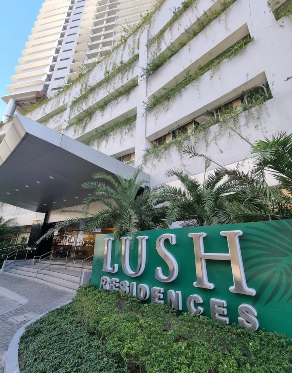Lush Residence Makati Apartment in Pasay