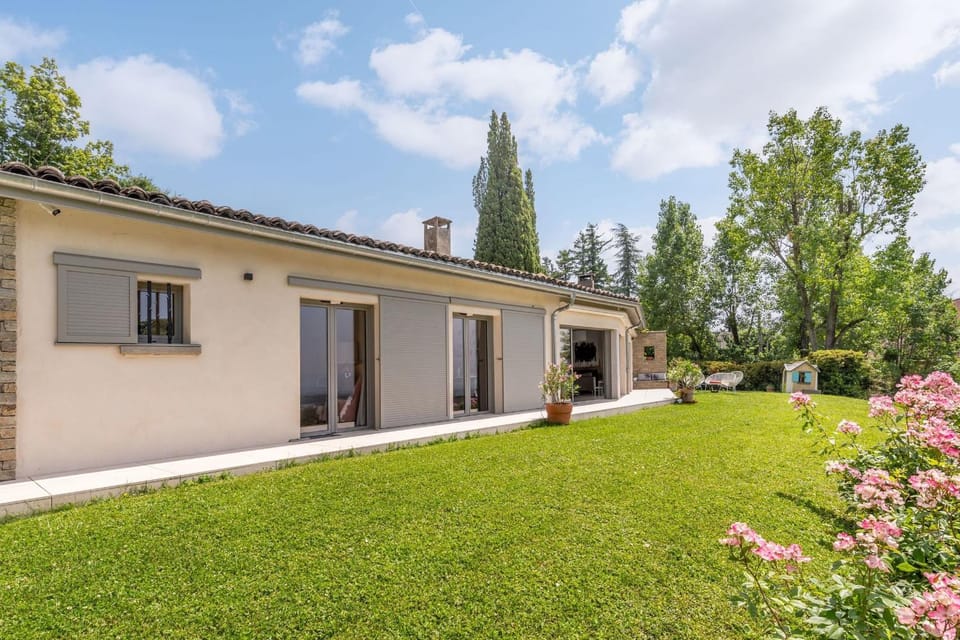Le Lavoir - Bright and comfortable single-storey family home House in Auvergne-Rhône-Alpes