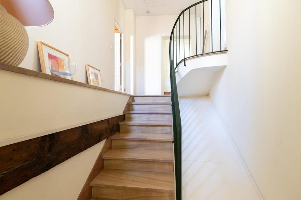 Spacieux duplex sur la Place du Palais Apartment in Avignon
