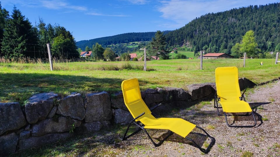 Day, Natural landscape, Mountain view, sunbed