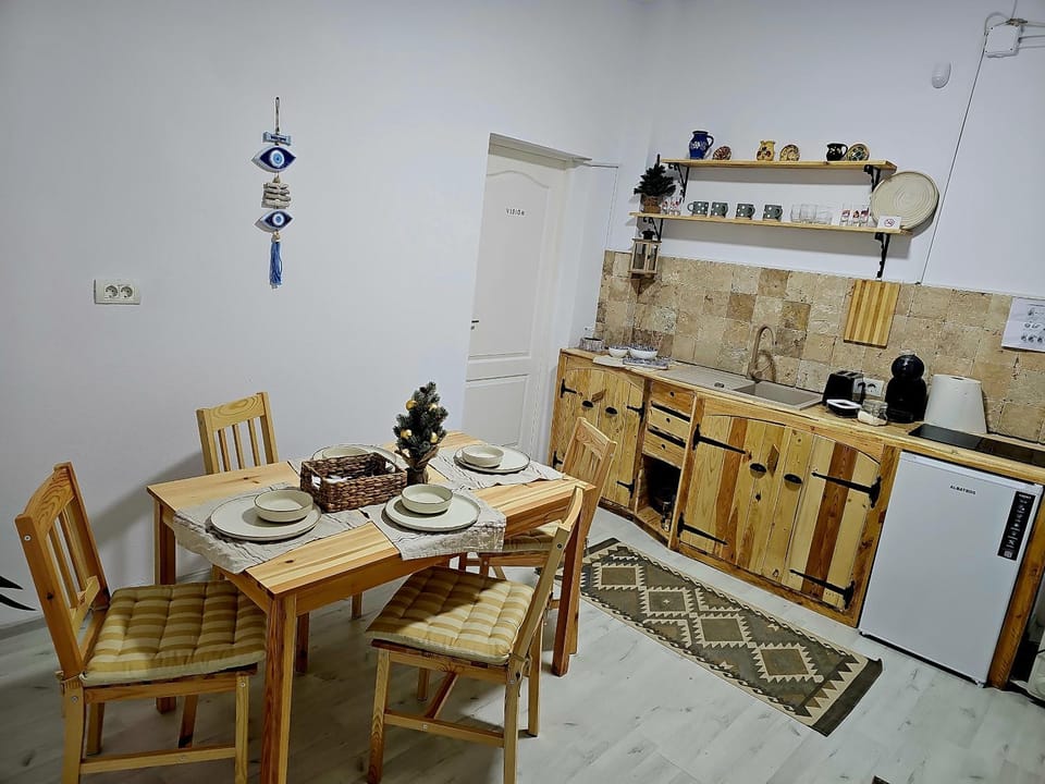 Apartament duplex pentru 3-4-5 persoane, Free parking, Self checkin, zona linistita Apartment in Timiș County