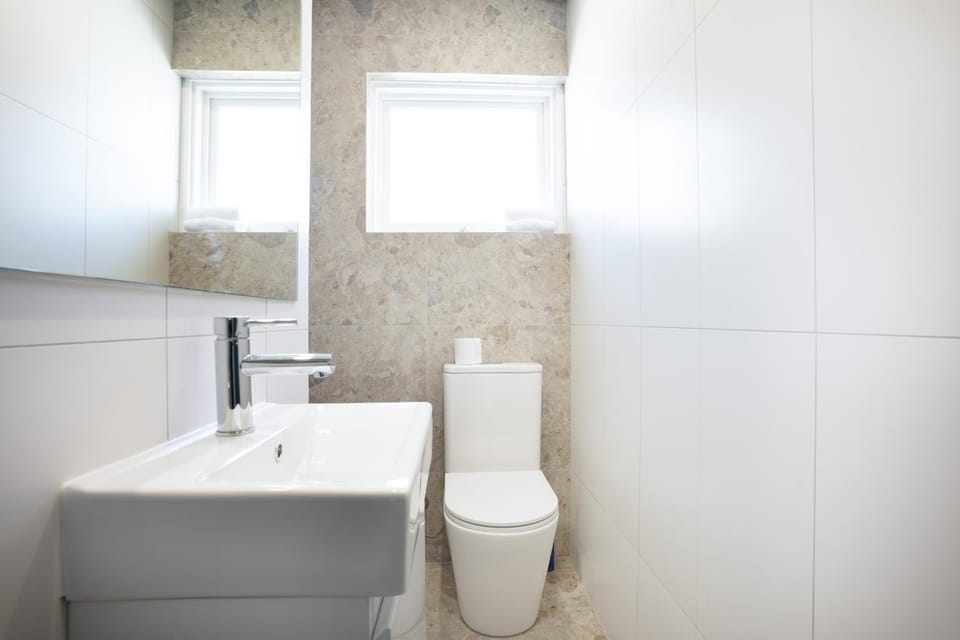 Toilet, Bathroom