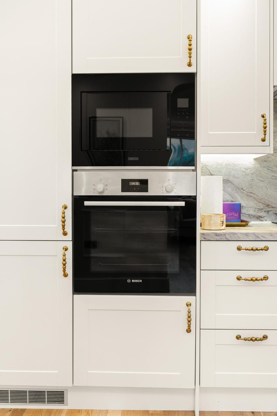 Upscale Comfort 3 Beds over Harrods Residence Apartment in City of Westminster