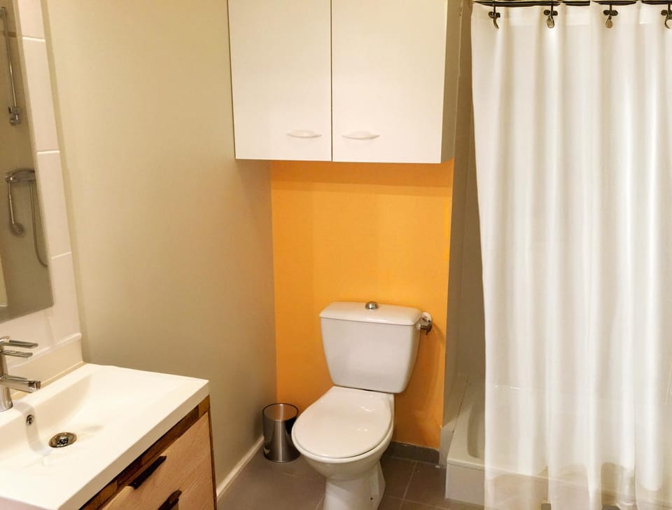 Toilet, Bathroom