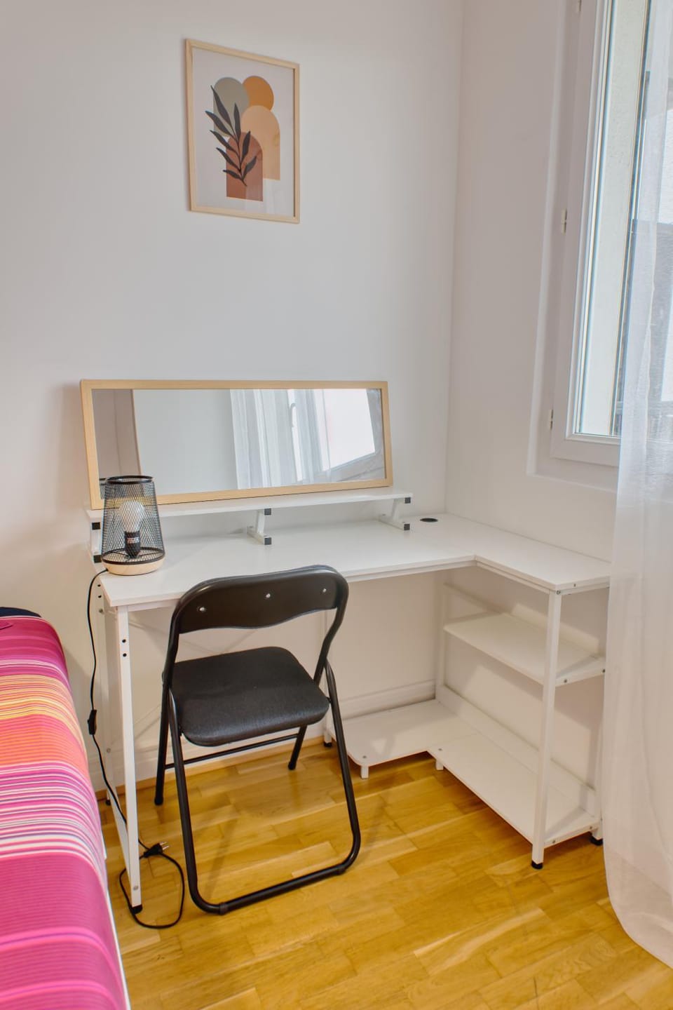 Seating area, Bedroom