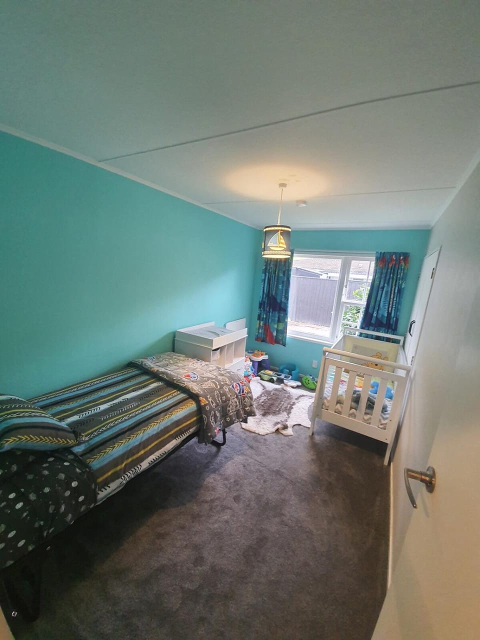 Home away from home 4 bedroom 2 bathrooms House in Wellington Region