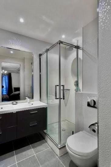 Appartement luxe Av des Champs-Elysées Apartment in Paris