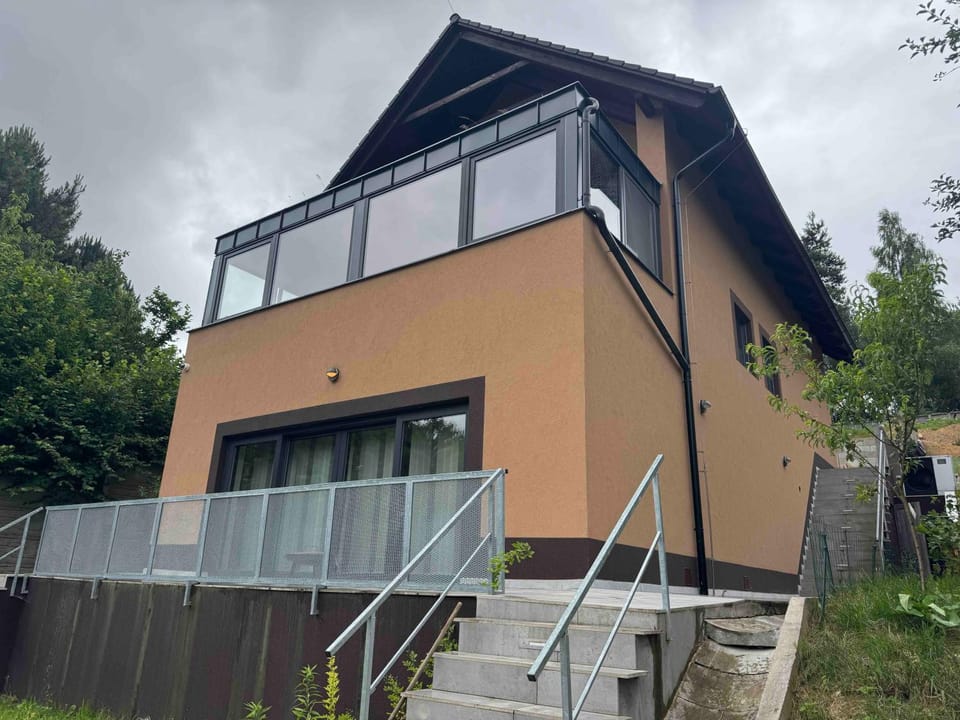 Property building, Garden, Balcony/Terrace