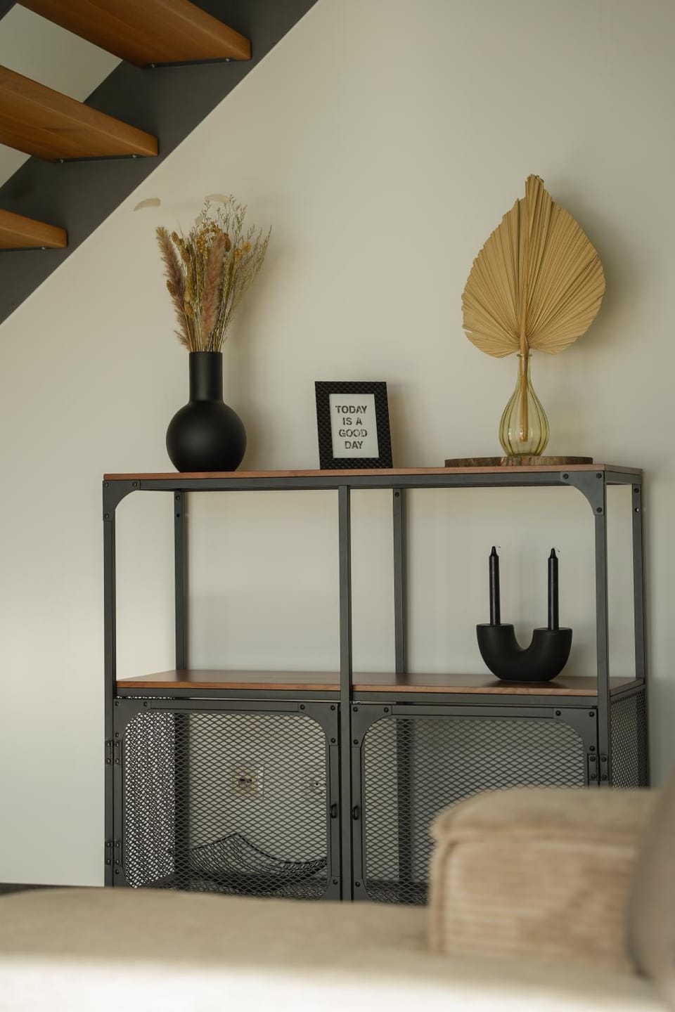 Living room, Decorative detail