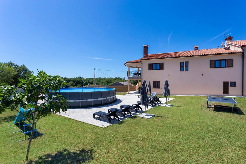 Luxurious new apartment with pool Apartment in Istria County