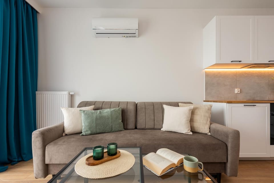 Living room, Seating area, air conditioner