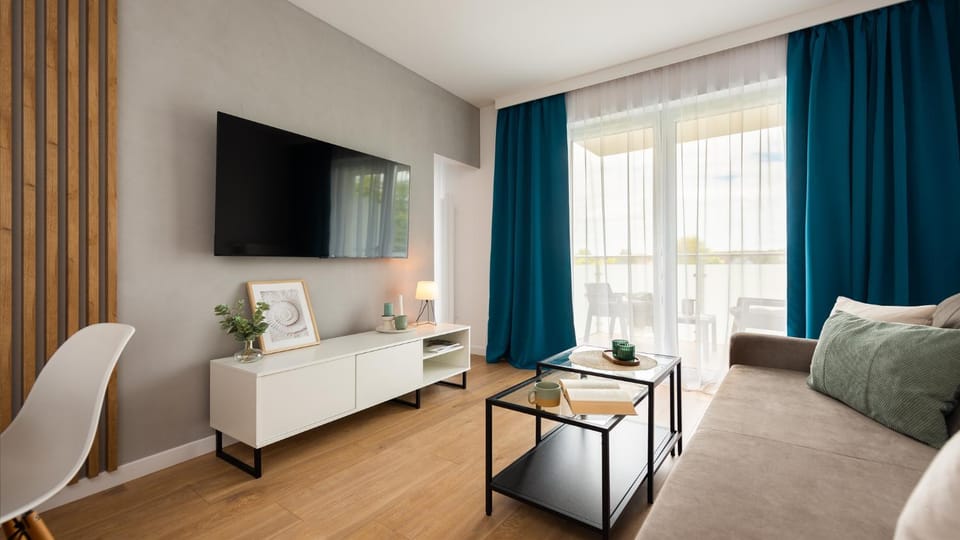 Communal lounge/ TV room, Living room, Photo of the whole room, Seating area