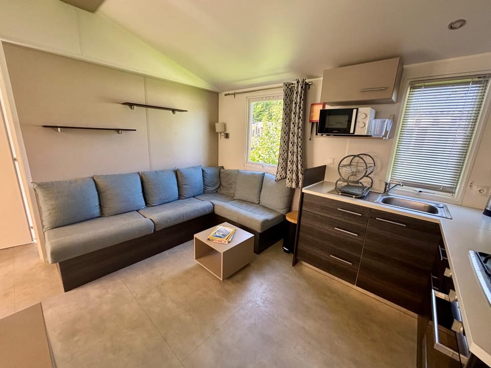 Mobil-home 4-6 personnes proche zoo de beauval Campground/ 
RV Resort in Centre-Val de Loire