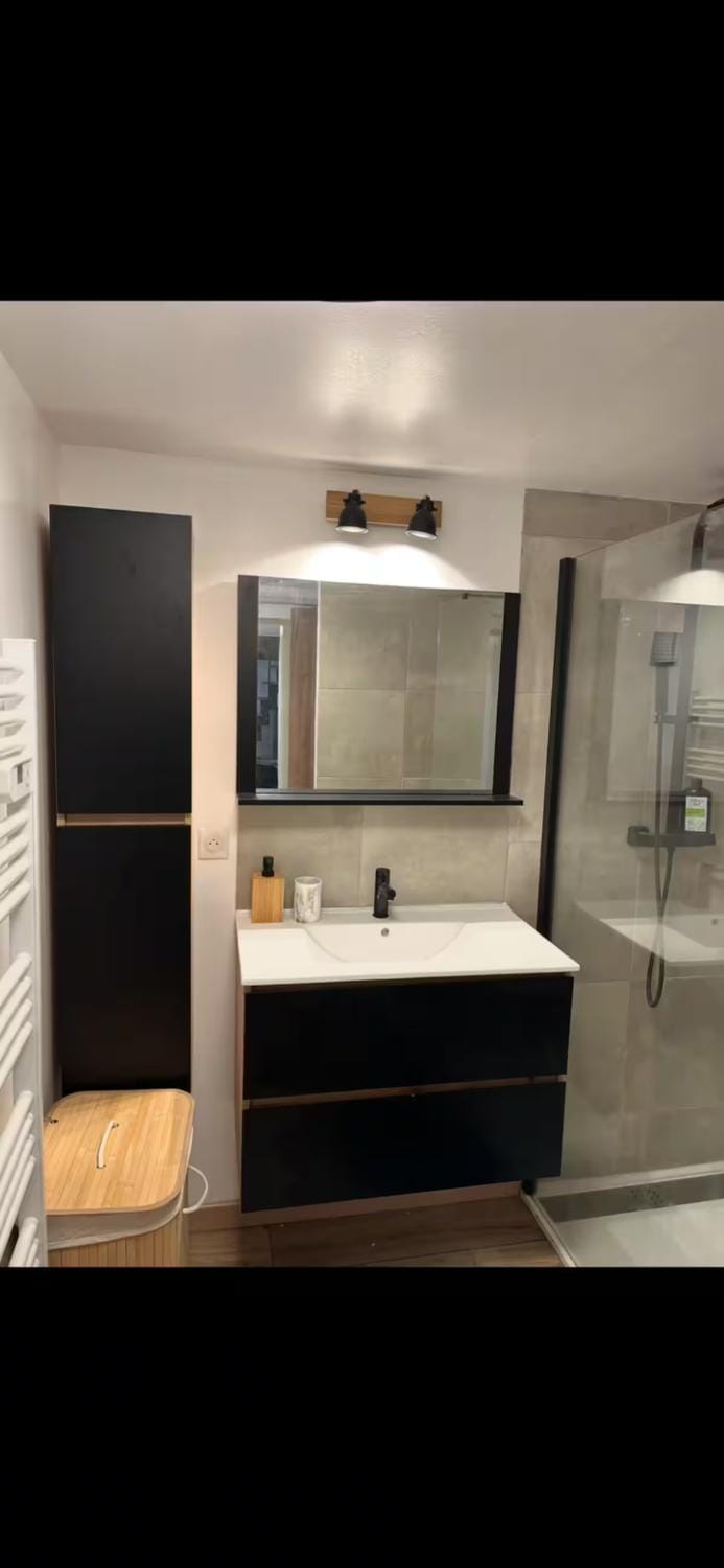Shower, Bathroom
