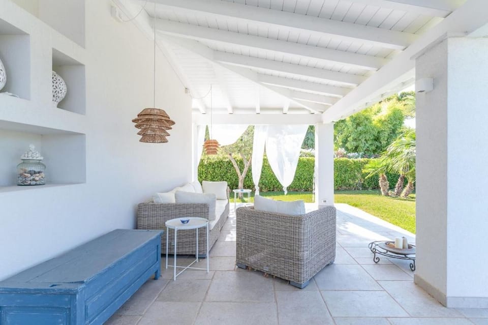 Patio, Day, Garden, Garden view