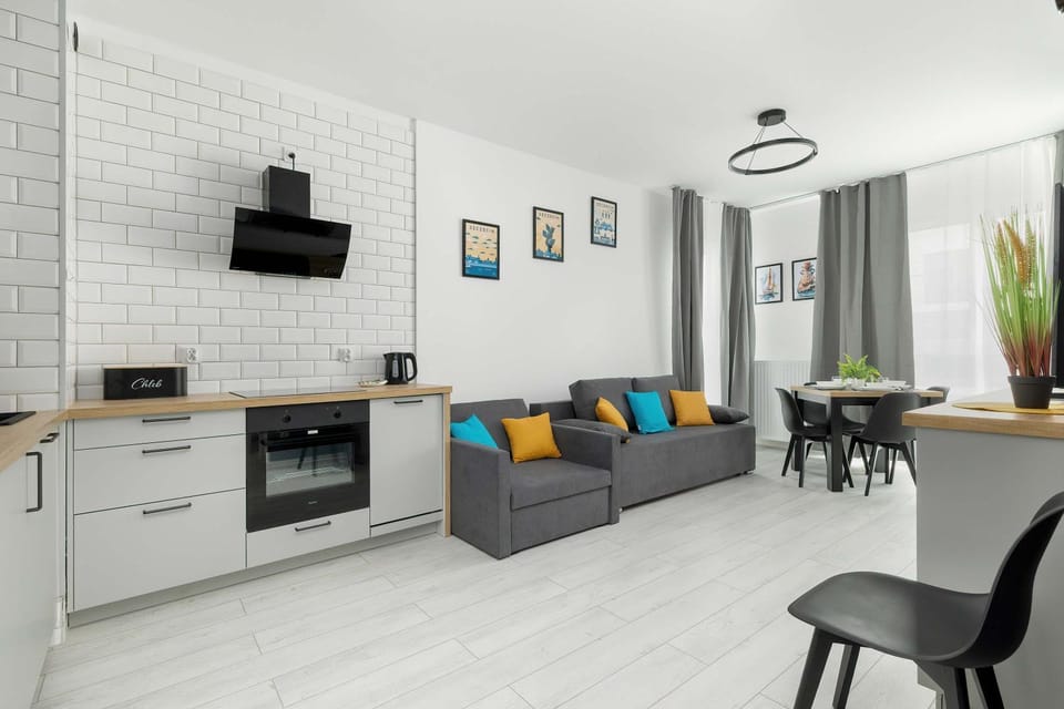 Coffee/tea facilities, Kitchen or kitchenette, Living room, Seating area, Dining area, stove
