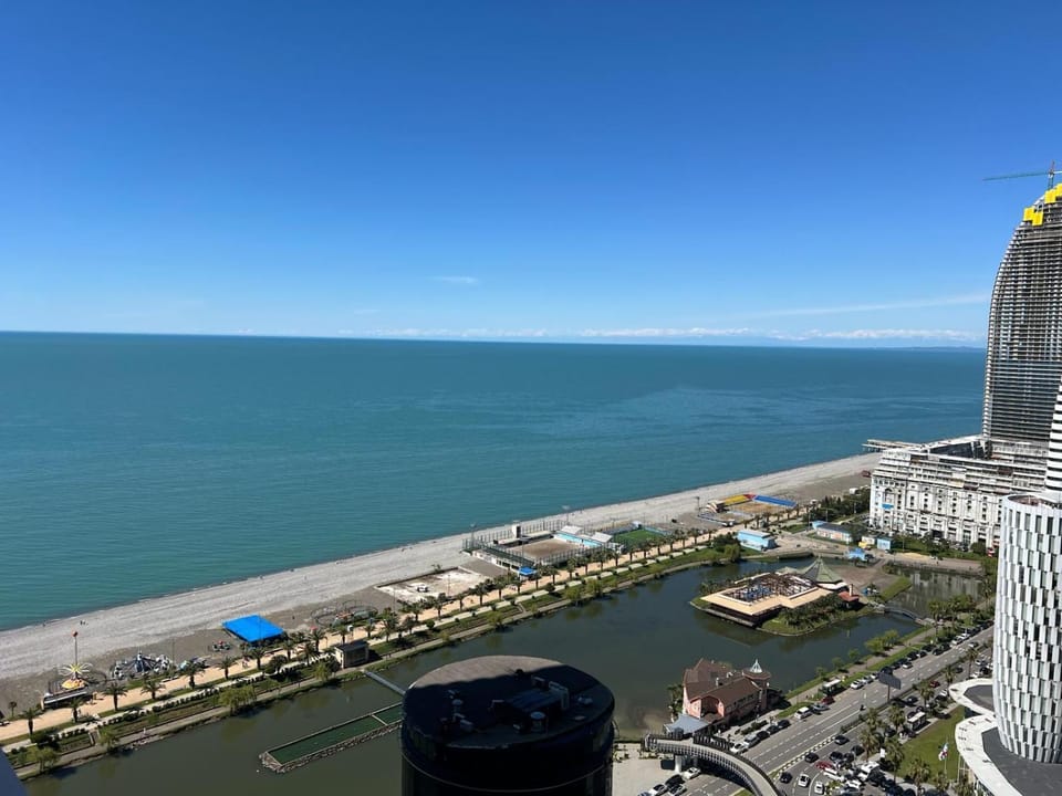 Property building, Nearby landmark, Day, Natural landscape, Bird's eye view, Beach, City view, Sea view