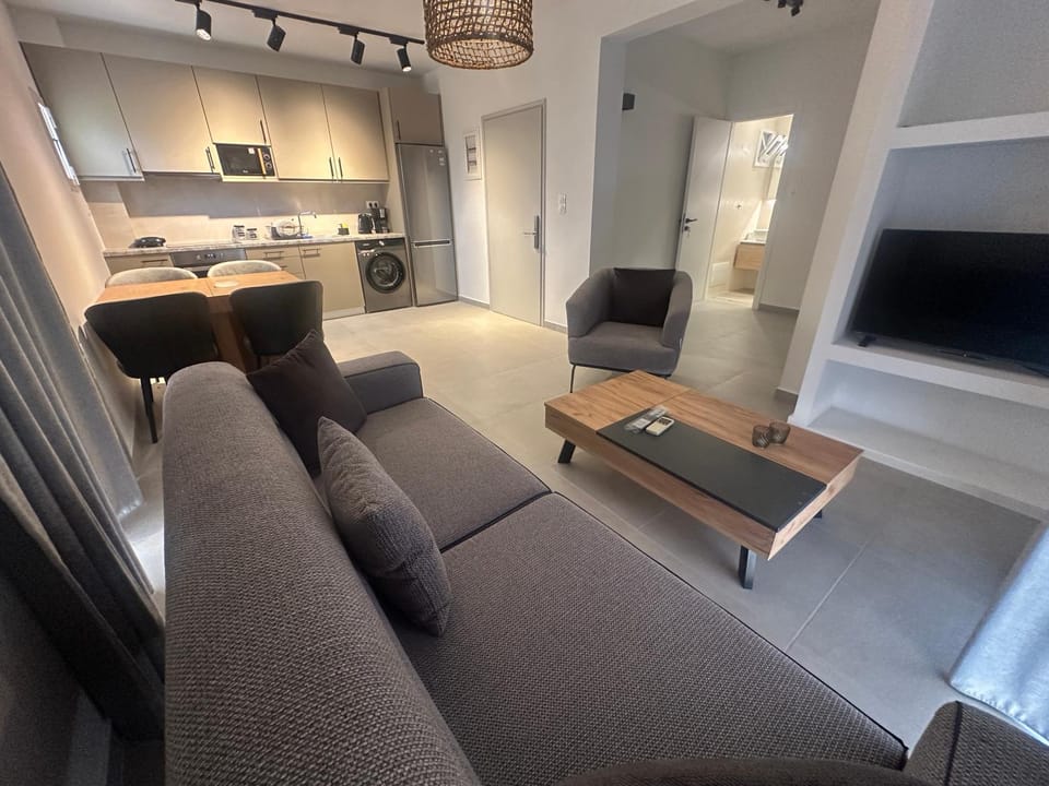 Kitchen or kitchenette, Seating area