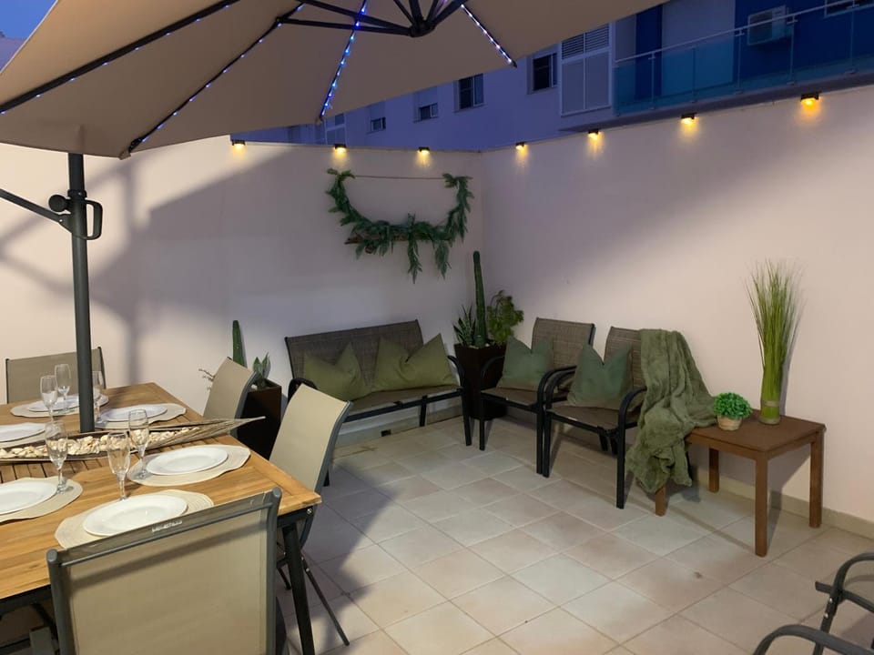 ARENA Y SAL , acceso directo a la piscina, terraza , aire acondicionado, mascotas bienvenidas Apartment in Montsià