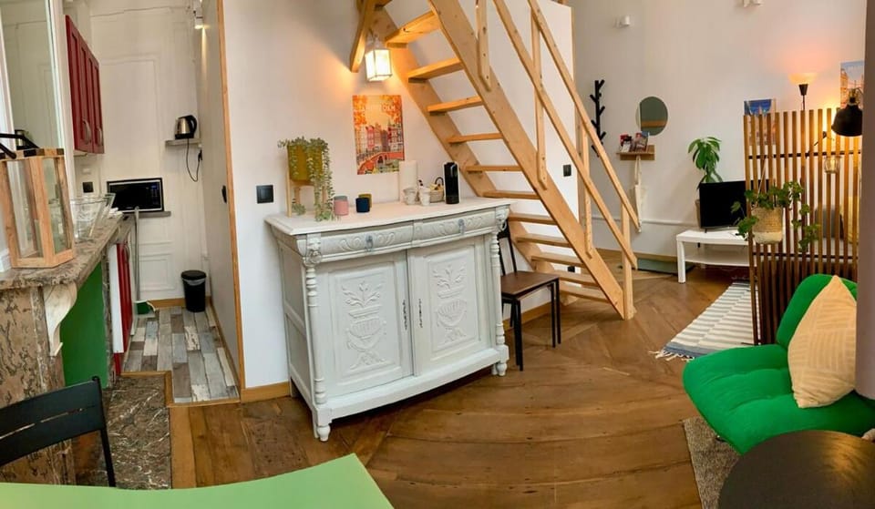 Studio with mezzanine Apartment in Lille