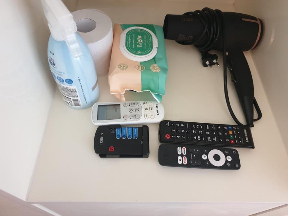 3415#Gangnam Urban Vogue Suites #Top-rated Unit # All-New Furniture & Peaceful Vibe# Sinnonhyeon 1min Apartment in Seoul