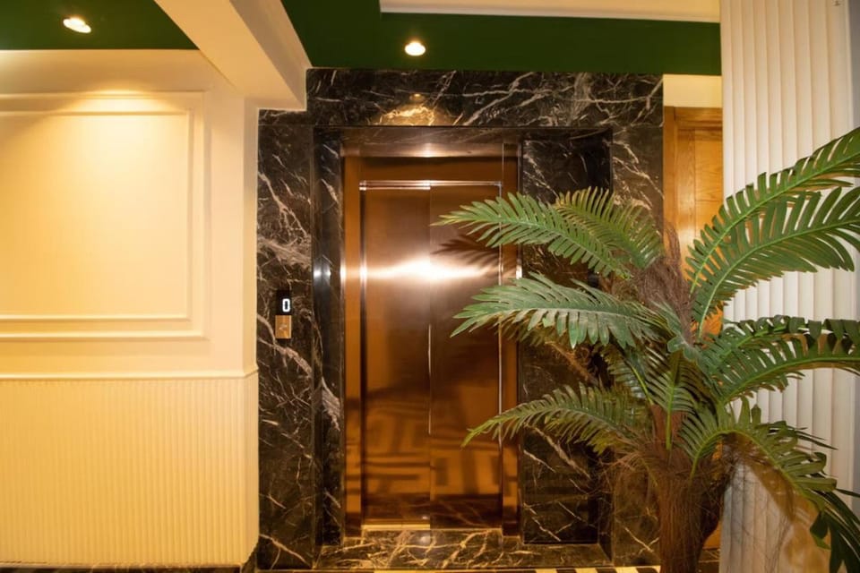 elevator