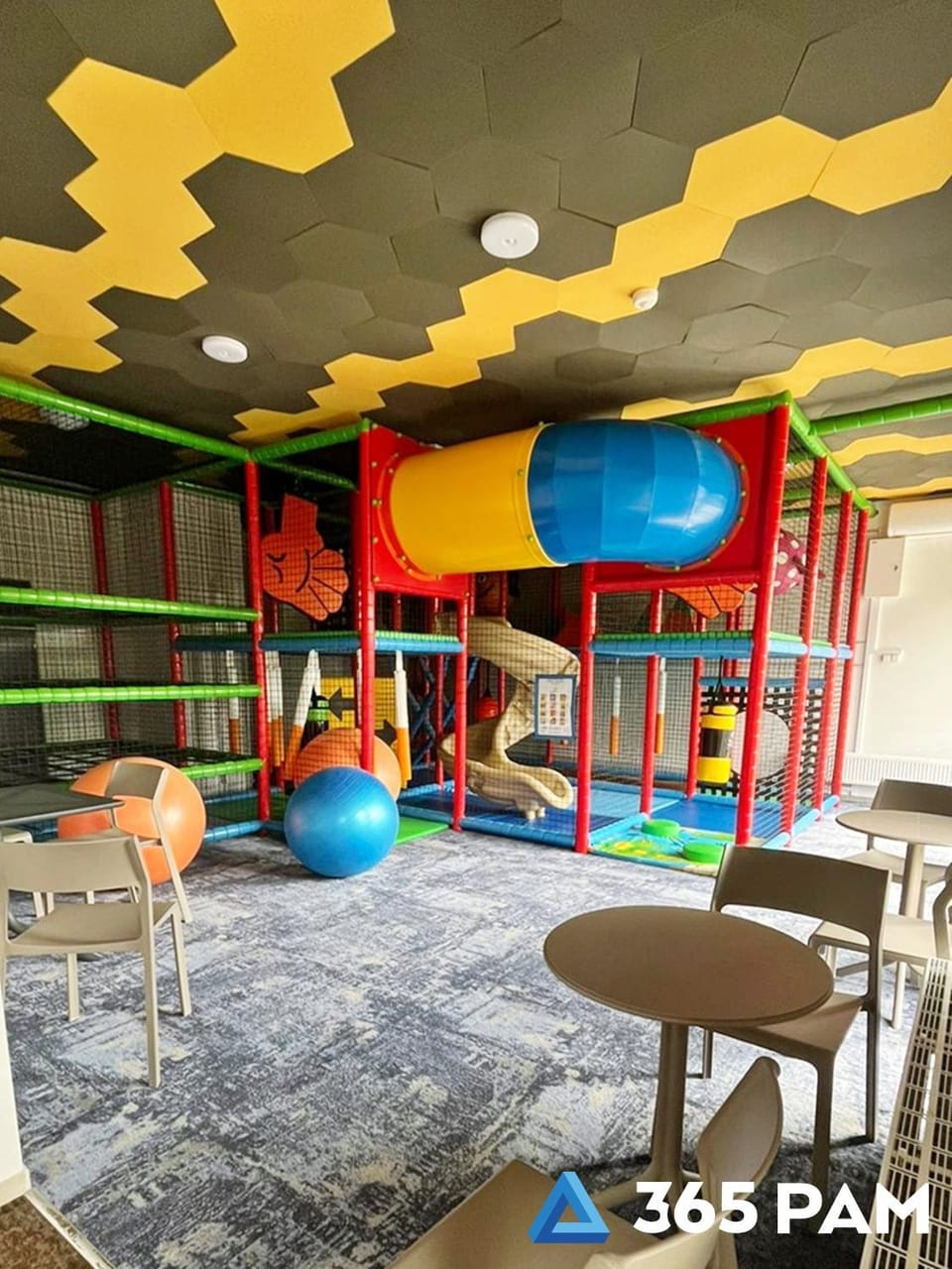 Kids's club