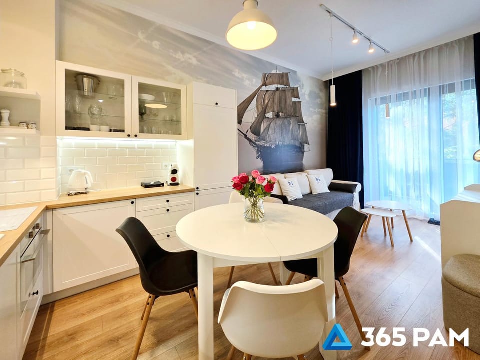 Kitchen or kitchenette, Living room, Seating area, Dining area, stove