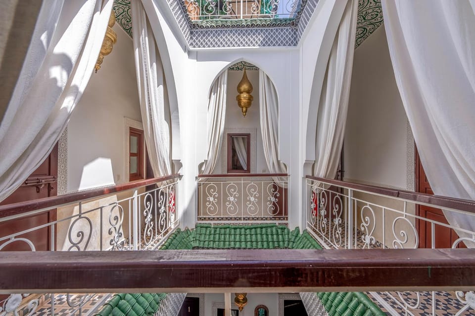 Property building, Balcony/Terrace