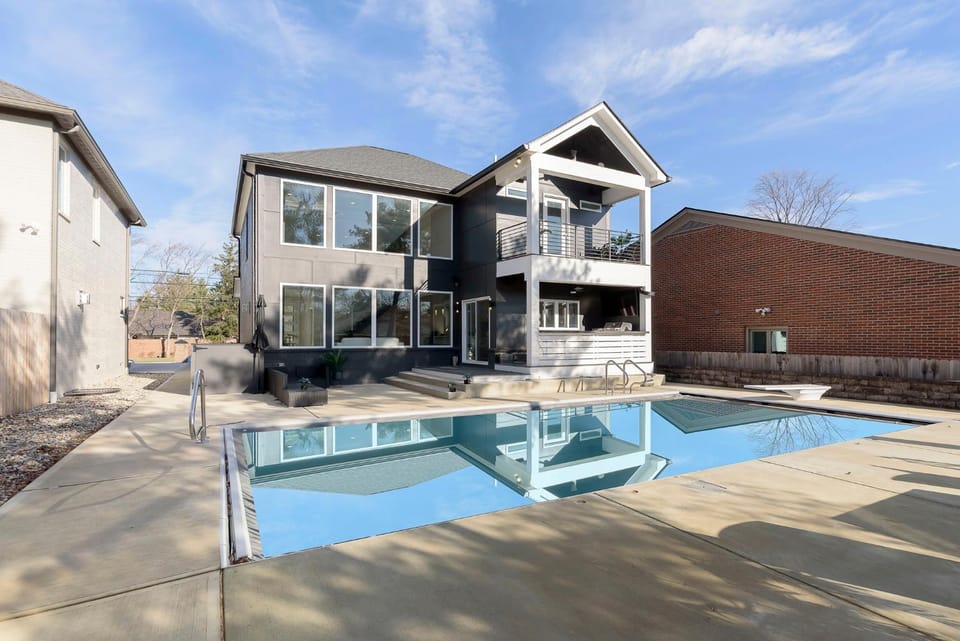 Indy Pool Home Bed and Breakfast in Indianapolis
