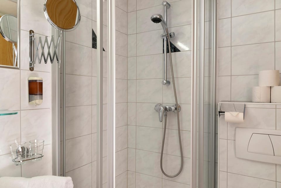 Bathroom, Living room