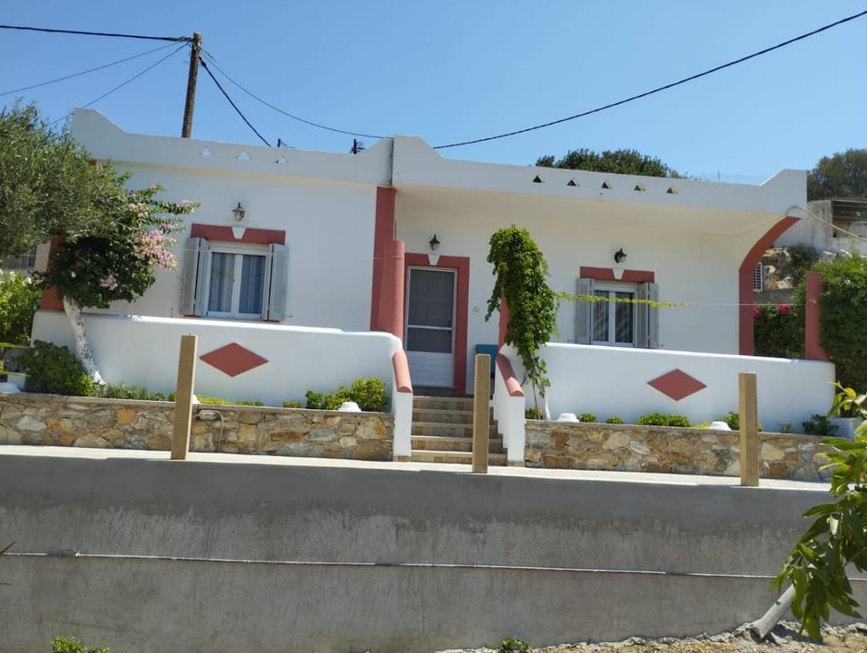 Artianna, holiday home in Alinda, Leros House in Decentralized Administration of the Aegean