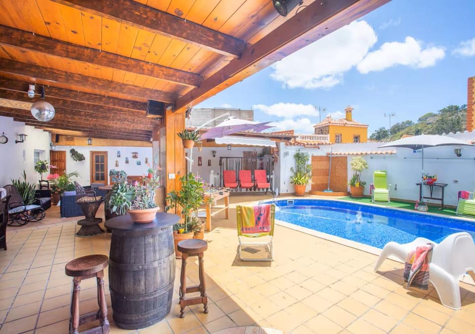 BBQ facilities, Solarium, Pool view, Swimming pool